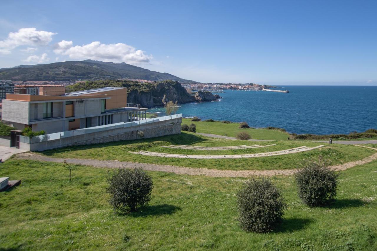 Luxury Chalet With Ocean View! Villa Castro Urdiales Exterior foto