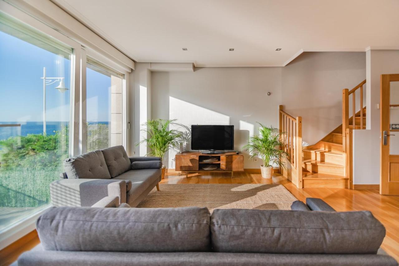 Luxury Chalet With Ocean View! Villa Castro Urdiales Exterior foto